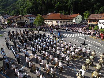 2018052908414668_galleryImage_min_Koncert_voja__kih_orkestrov_2017.JPG